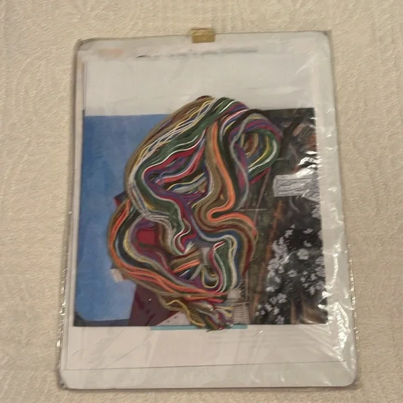 New SUNSET Crewel Embroidery Kit 11106 Coastal Retreat Lighthouse 1997 - Picture 5 of 5